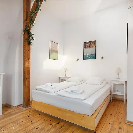 Rentplanet - Racławicka Apartment *